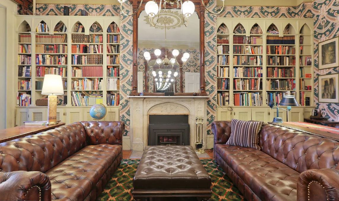 Hot House Greek Revivalstyle townhome in Cathedral Hill