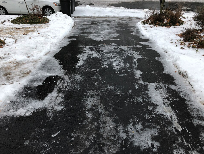 Ice on the sidewalk? Hold the salt, please, urges CBF