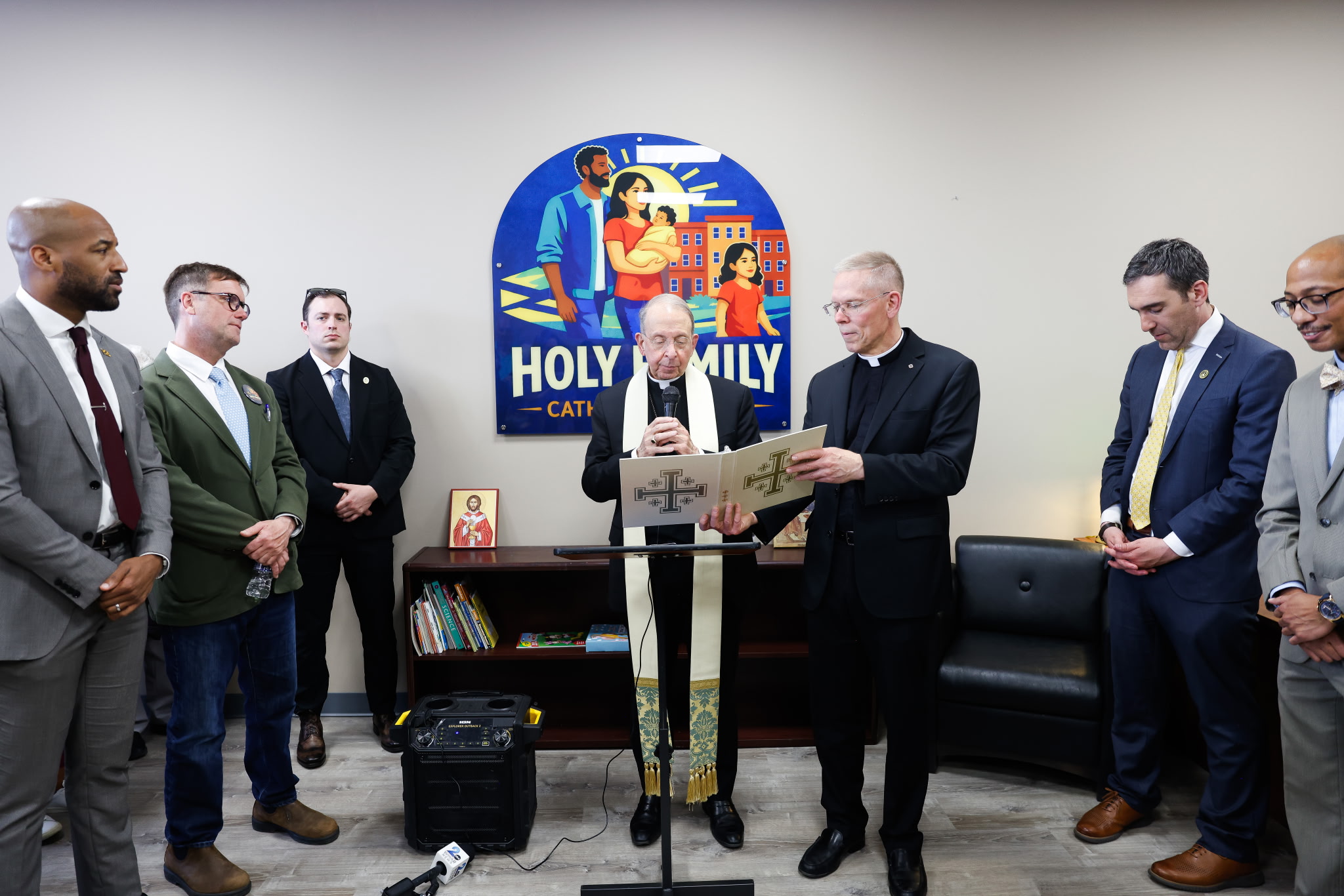 Archbishop Lori blesses new Catholic outreach ministry in Southwest Baltimore