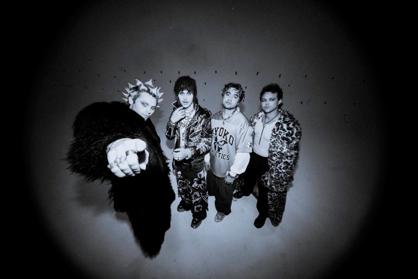 Baltimore Weekend Events: 5 Seconds of Summer, Mortified, Dîner en Blanc, and more.